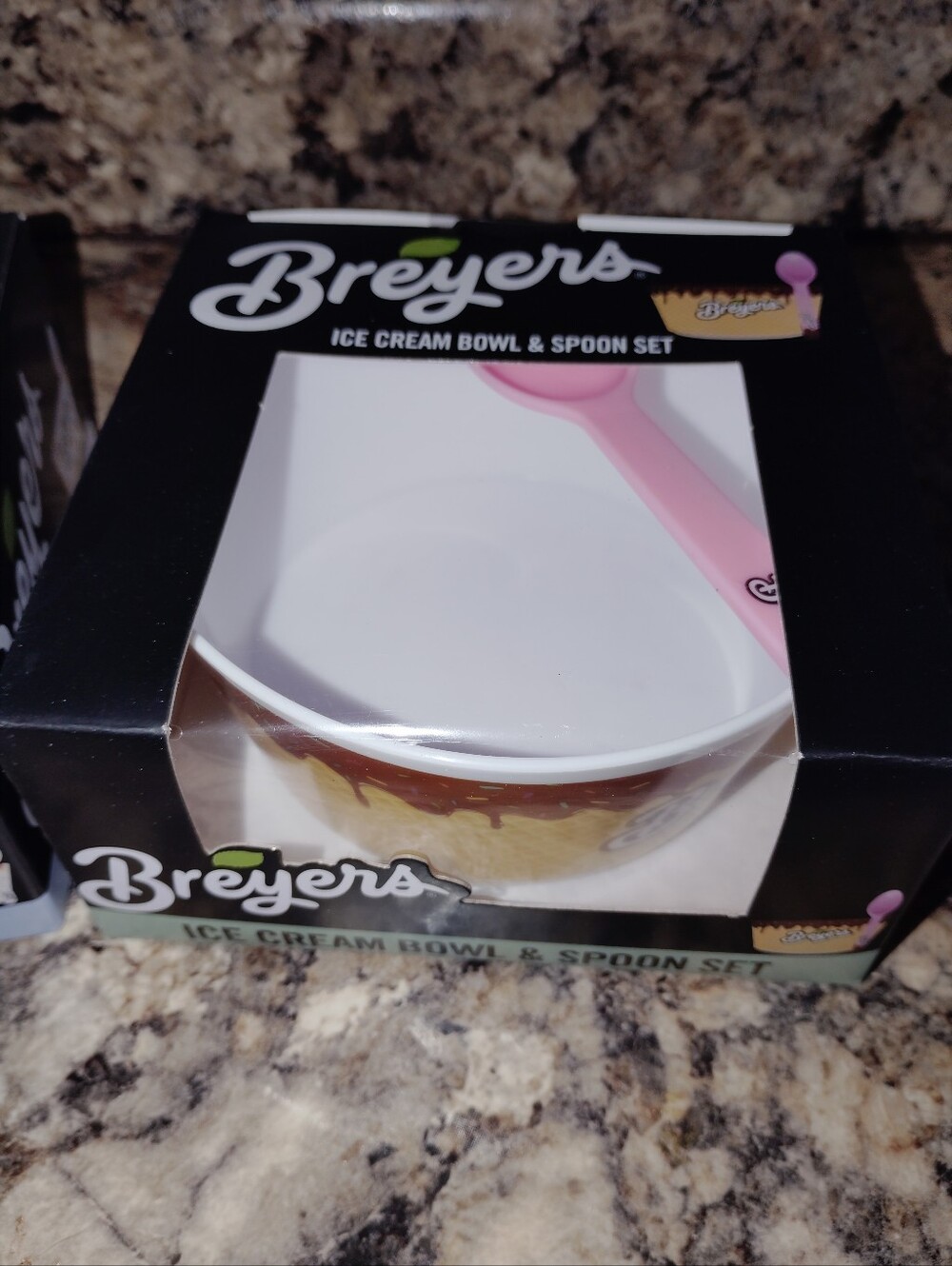 Breyer White Ice Cream Bowl & Spoon Set - Decorative Dessert Bowls. New Set 2 - Picture 5 of 7